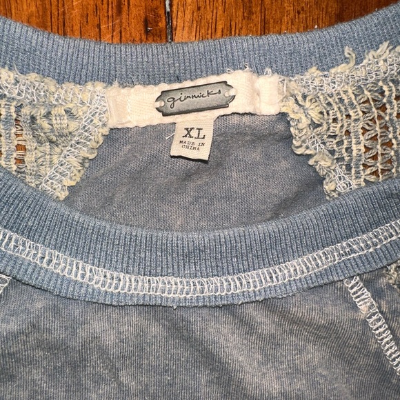 Gimmicks Blue and White Long Sleeve Top from Buckle - Picture 2 of 5